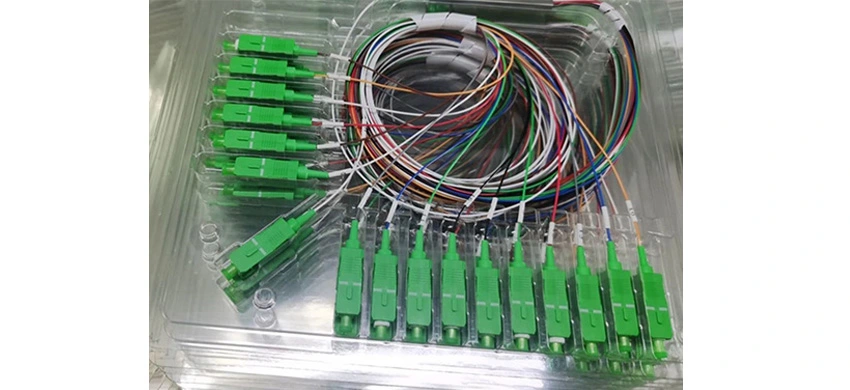 Światłowodowy miniaturowy dzielnik PLC w stalowej rurce 1x16 SCAPC