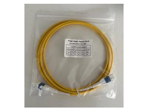 Światłowodowy kabel połączeniowy duplex Uniboot LC/LC 01