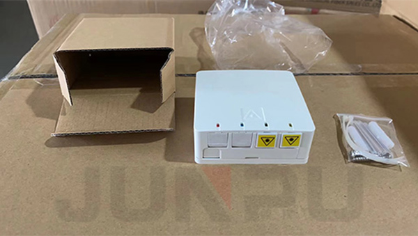 FRB-4D_Fiber_Socket_FTTH_Box-4.jpg Puszka FTTH FRB-4D Fiber Socket - zdjęcie 4