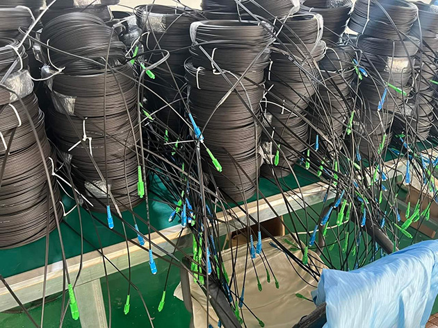 Fiber Optic Drop Cable With SCAPC Connector Manufacturer Fiber Optic Drop Cable With SCAPC Connector Manufacturer